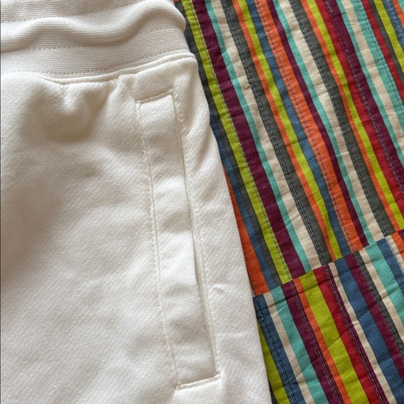 Nike Ivory Shorts Swoosh size large big logo cream black new with tags - Picture 8 of 14